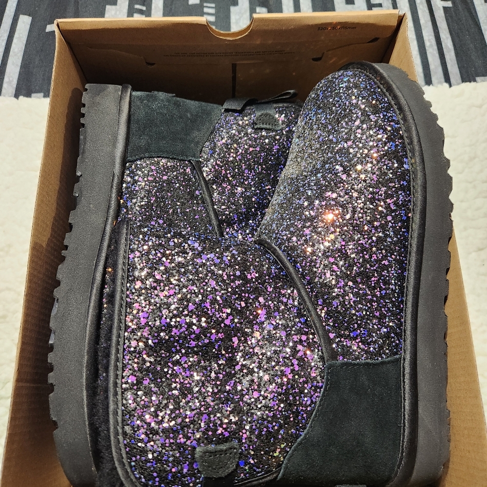 UGG BOOTS